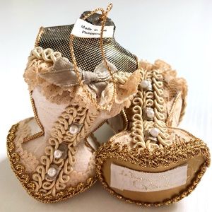 VTG Katherine’s Col. gold & ivory corset style bust ornament With pearls 3"high